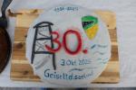 Anlässlich des 30. Geiseltalseelaufs hatte der Kuchenstand des SV Braunsbedra natürlich eine Jubiläumstorte gezaubert.