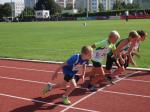 Marc Krüger (l.) musste mit Altersklasse 11 zusammen den 1000m Lauf absolvieren.