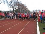 Beim Hauptlauf über 30 und 60 Minuten ist der Andrang nach dem Start noch besonders groß.