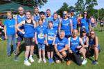 Die Bode-Runners der Gaensefurther Sportbewegung vor dem Start zum 19. Lauf um den Hain Giersleben: Renate Liedtke, Mario Kreutzmann, Jens Schlottag (verdeckt), Anja Kroner, Daniel Bierbach, Rieke Lucie Zaschke, Nancy Bothe, Marcel Bierbach, Jette Zaschke, Bärbel Lallecke, Jens-Uwe Börner, Stefan Sindermann, Kathleen Mahler, Jens Kunkel, Alexander Topf, Sandra Homann, Anika Bock und Nicole Schlottag (v.l.)