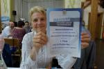 Renate Liedtke, die als Zweitplatzierte in Ak w60 großen Anteil am Mannschaftssieg hatte, präsentiert stolz die Urkunde.  Renate Liedtke, die als Zweitplatzierte in Ak w60 großen Anteil am Mannschaftssieg hatte, präsentiert stolz die Urkunde.