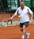 Reiner Christoph schlug sich gegen starke Konkurrenz in der Altersklasse Ü50 achtbar, blieb aber chancenlos. Foto: Nahrstedt, Volksstimme.