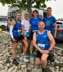 Die Läufer der Gaensefurther Sportbewegung vor dem Start des 51. GutsMuths-Rennsteiglaufs über die Halbmarathondistanz von 21 Kilometern: Nicole Schlottag, Claudia Meier, Sylvia Köhn, Jens Schlottag und Verena Hildebrandt (v.l.)