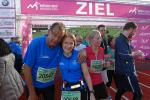 Sylvia Köhn und Josef Hindricks im Ziel des Halbmarathons.