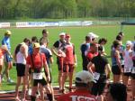 Gespanntes Warten auf den Start zum 8. Geiseltal-Duathlon. (Torsten Blauwitz Bildmitte, dahinter Steffen Schöler).