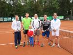 Das letzte Spiel der Saison gegen den TC Jessen endete für die Herren des Vereins mit 1:5 Punkten, (v.l.) Ronny Selig, Ulf Gothe, Frank Müller, Björn Krüger, Jan Schubert und Nachwuchshoffnung Niklas Müller.