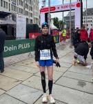 Nur ganze drei Wochen nach ihrem Marathondebüt im Spreewald wollte es Lina Epperlein in Chemnitz erneut wissen. „Ganz ohne Stress gelaufen, nicht auf die Uhr geachtet, einfach nur Spaß gehabt!“, so beschreibt Epperlein die Stimmung auf der Strecke - ihre ganz persönliche Party zu ihrem 20. Geburtstag.