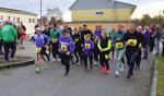 In Wolmirsleben beteiligten sich die Bode-Runner  Detlef Schäfer (v.l.) und  Petra Becker (3.v. r.).