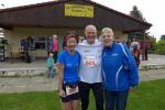 Zum Jubiläumslauf in Meisdorf traten die Bode-Runners v.l. Sabine Börner, Lutz Klauß und Renate Liedtke an.