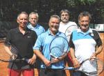 Wilfried Zahn, Achim Engel, Reiner Christoph, Stephan Thiemecke und Hans-Georg Schneider (v.l.) freuten sich über das Remis.Foto: Dennis Uhlemann, Vst.