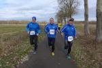 Immer schön der Reihe nach! Neuzugang Olaf Bothe hat mit Thomas Braun und Harald Fümel (v.l.) das richtige Lauftempo gefunden. Am Ende der Zehn-Kilometer-Distanz zeigt Bothes Laufuhr an, dass er noch nie in seinem Leben so schnell unterwegs war!  