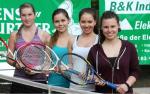 Die Juniorinnen U18, die ihre ersten Saisonspiele bestreiten v.l. Caro Urban, Sarah Recht, Annika Skubowius und Munise Lehmann. Es fehlt Cora Charlotte Jahns. Foto: F. Nahrstedt, Volksstimme Die Juniorinnen U18, die ihre ersten Saisonspiele bestreiten v.l. Caro Urban, Sarah Recht, Annika Skubowius und Munise Lehmann. Es fehlt Cora Charlotte Jahns. Foto: F. Nahrstedt, Volksstimme