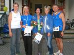 Fünf zufriedene Bode-Runners v.l. Renate Liedtke (1.), Katrin Krebs (2.), Sabine Börner (1.), Petra Becker (2.), Jens-Uwe Börner (9.). Fünf zufriedene Bode-Runners v.l. Renate Liedtke (1.), Katrin Krebs (2.), Sabine Börner (1.), Petra Becker (2.), Jens-Uwe Börner (9.).