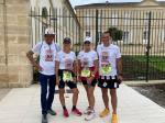 Das diesj&auml;hrige Motto des 38. Medoc Marathons war „Mach dein Spiel“. Josef Hindricks begleitete die Truppe teilweise mit dem Fahrrad. Katrin Winkler-Hindricks, Deb&uuml;tantin Claudia und Dirk Meier absolvierten die Marathondistanz &uuml;ber 42,195 Kilometer (v.l.).