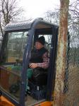 Roberto Henschke machte seine Sache als Baumaschinenf&uuml;hrer sehr gut.