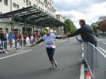 Noch schnell ein paar aufmunternde Wort f&uuml;r Katrin von Ehemann Josef, der seinen Wettkampf &uuml;ber 10 km bereits erfolgreich beendet hatte.