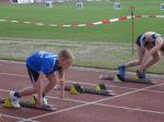 Marlene Althoff (w10) konzentriert sich auf den Start &uuml;ber 50m.