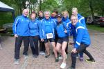 Die neun Bode-Runners vor dem Start im entfernten Bad K&ouml;sen mit Olaf Bothe, Sabine B&ouml;rner, Kathleen Mahler, Jens-Uwe B&ouml;rner, Nancy Bothe, Sandra Homann, Kirsten Geist, J&uuml;rgen G&uuml;nther und Renate Liedtke (v.l.)