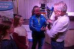 Ein flei&szlig;iger Jan Zaschke stand mit 14 Teilnahmen bei jedem Lauf im Novo Nordisk Landescup 2024 an der Startlinie. So viel Laufleidenschaft belohnte Abteilungsleiter J&uuml;rgen G&uuml;nther und &uuml;berreichte den Mannschafts-Wanderpokal zur zeitweiligen Verwahrung. Ob er auch ein weiteres Mal erlaufen wird und damit f&uuml;r immer beim Team Zaschke bleibt, k&ouml;nnen die Bode-Runners auf 15 neuen Laufveranstaltungen mit dem Saisonstart ausprobieren.
