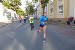 Jana Godau vom Dr.-Frank-Gymnasium Sta&szlig;furt (vorn) war die zweitschnellste L&auml;uferin im Gesamtklassement der Frauen nach 08:40 Minuten und zwei Kilometern.
