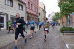 Nach dem Start des 10-Kilometer-Stadtwerke-Pokal-Laufs geht es zun&auml;chst durch die Steinstra&szlig;e, bevor eine Stadtsee-Runde auf die L&auml;ufer wartet.
