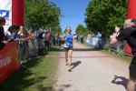 Zieleinlauf f&uuml;r Kirsten Geist in Quedlinburg, die nach 21 Kilometern in ihrer Altersklasse W60 gewann.
