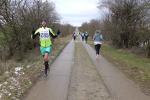 W&auml;hrend die meisten noch auf dem Hinweg sind, befindet sich Rinaldo Schielke (li.) bereits auf der Zielgeraden. Der Vorsprung ist so gro&szlig;, dass von einem Verfolger hier noch nichts zu sehen ist. 