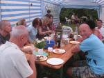Nach dem Wettkampf galt es schnell nach Hause zu kommen, denn Isa H&ouml;ber hatte zur Sommernachtsparty geladen, bei der Bode-Runners und Triathleten viel Spa&szlig; hatten.