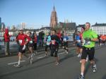 Die mitten durch die Stadt verlaufene Strecke, die von zahlreichen Zuschauern ges&auml;umt wurde, verbreitete G&auml;nsehaut-Feeling.